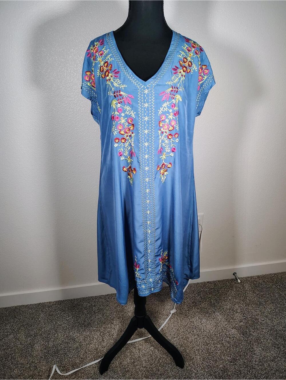 MISSLOOK Sleeveless Floral Embroidery Boho Blue Dress Size M Spring Ethnic Beach - Picture 2 of 9